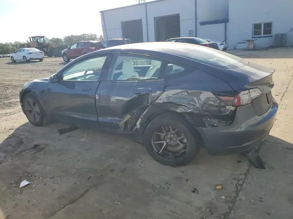 5YJ3E1EA5NF317397 2022 TESLA MODEL 3 - Image 2