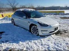 5YJ3E1EA5NF321322 2022 TESLA MODEL 3