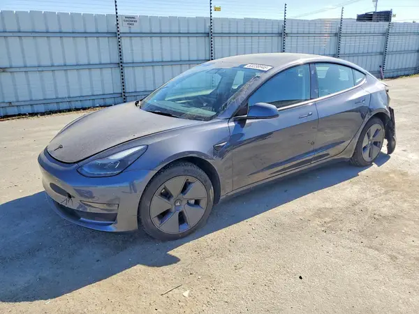 5YJ3E1EA5NF325564 2022 TESLA MODEL 3 - Image 1