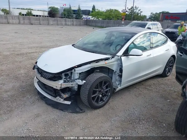 5YJ3E1EA5NF328657 2022 TESLA MODEL 3 - Image 2
