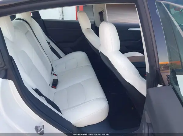 5YJ3E1EA5NF329727 2022 TESLA MODEL 3 - Image 8