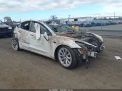 5YJ3E1EA5NF330490 2022 TESLA MODEL 3