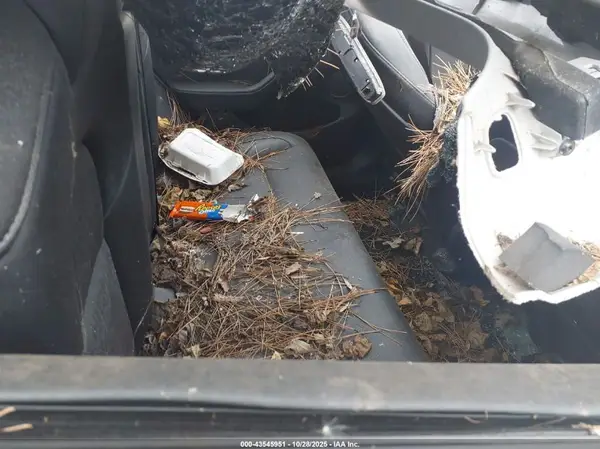 5YJ3E1EA5NF330490 2022 TESLA MODEL 3 - Image 8