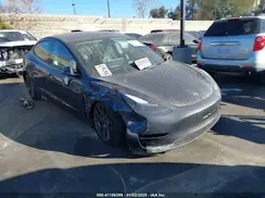 5YJ3E1EA5NF332658 2022 TESLA MODEL 3