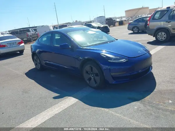 5YJ3E1EA5NF333616 2022 TESLA MODEL 3 - Image 1