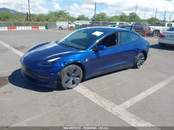 5YJ3E1EA5NF333616 2022 TESLA MODEL 3 - Image 2