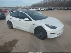 5YJ3E1EA5NF334071 2022 TESLA MODEL 3