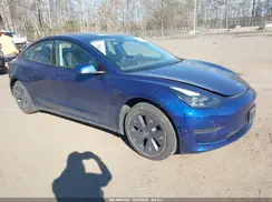 5YJ3E1EA5NF339710 2022 TESLA MODEL 3