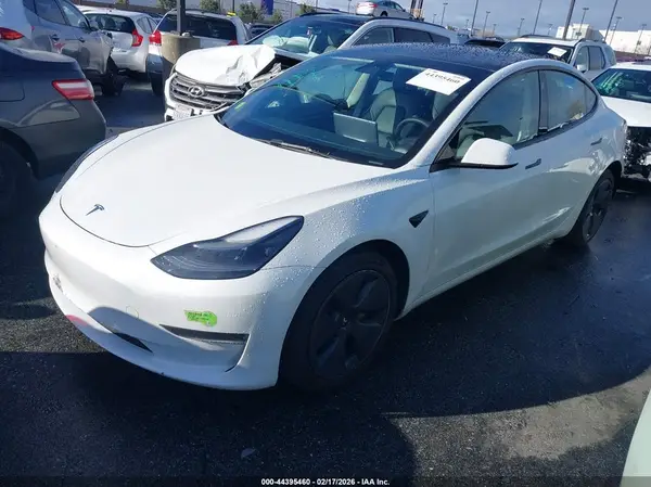 5YJ3E1EA5NF342185 2022 TESLA MODEL 3 - Image 2