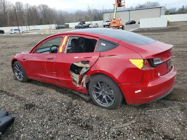 5YJ3E1EA5NF351050 2022 TESLA MODEL 3 - Image 2