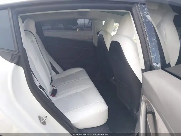 5YJ3E1EA5NF353199 2022 TESLA MODEL 3 - Image 8
