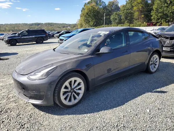 5YJ3E1EA5NF356703 2022 TESLA MODEL 3 - Image 1
