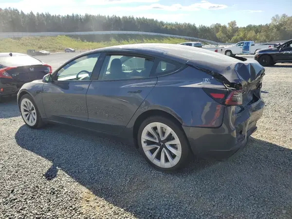 5YJ3E1EA5NF356703 2022 TESLA MODEL 3 - Image 2