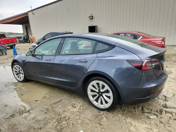 5YJ3E1EA5NF369709 2022 TESLA MODEL 3 - Image 2