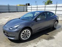 5YJ3E1EA5NF369712 2022 TESLA MODEL 3
