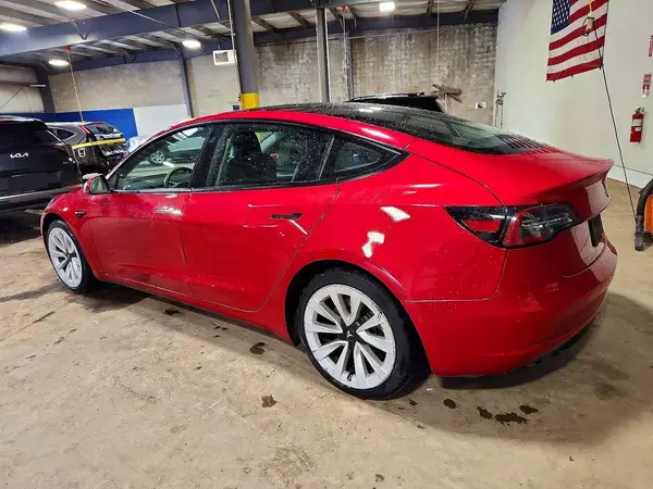 5YJ3E1EA5NF369824 2022 TESLA MODEL 3 - Image 2