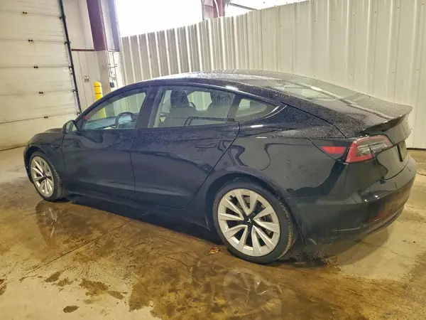 5YJ3E1EA5NF370293 2022 TESLA MODEL 3 - Image 2