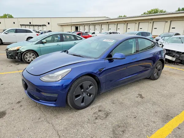 5YJ3E1EA5NF370374 2022 TESLA MODEL 3 - Image 1