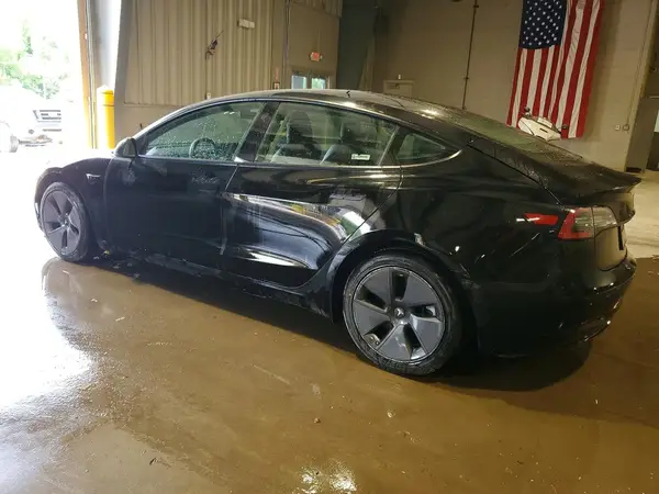 5YJ3E1EA5NF370553 2022 TESLA MODEL 3 - Image 2