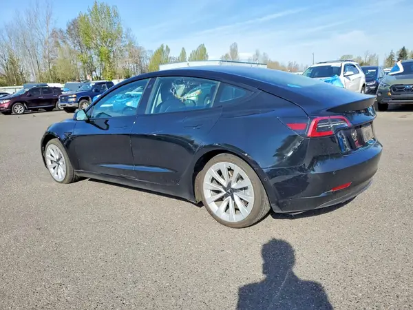 5YJ3E1EA5NF370942 2022 TESLA MODEL 3 - Image 2