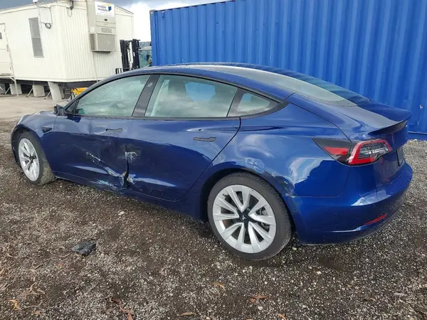 5YJ3E1EA5NF371928 2022 TESLA MODEL 3 - Image 2