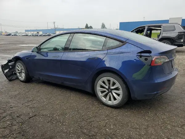 5YJ3E1EA5NF372660 2022 TESLA MODEL 3 - Image 2