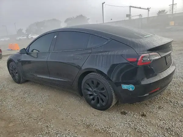 5YJ3E1EA5NF375235 2022 TESLA MODEL 3 - Image 2