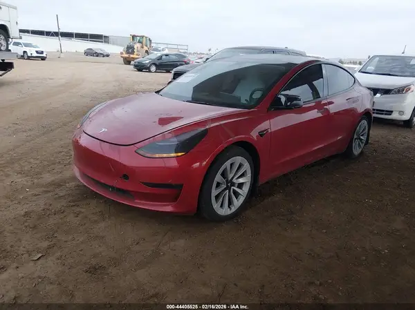 5YJ3E1EA5PF383001 2023 TESLA MODEL 3 - Image 2