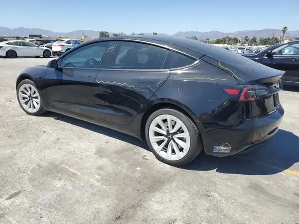 5YJ3E1EA5PF393852 2023 TESLA MODEL 3 - Image 2