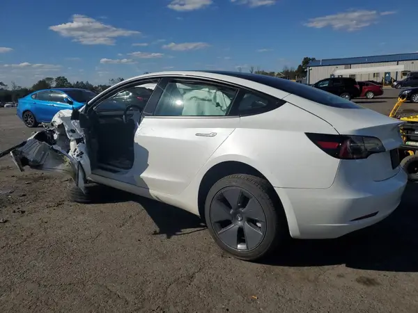 5YJ3E1EA5PF395357 2023 TESLA MODEL 3 - Image 2