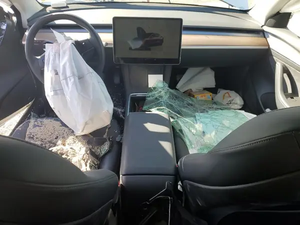 5YJ3E1EA5PF395357 2023 TESLA MODEL 3 - Image 8