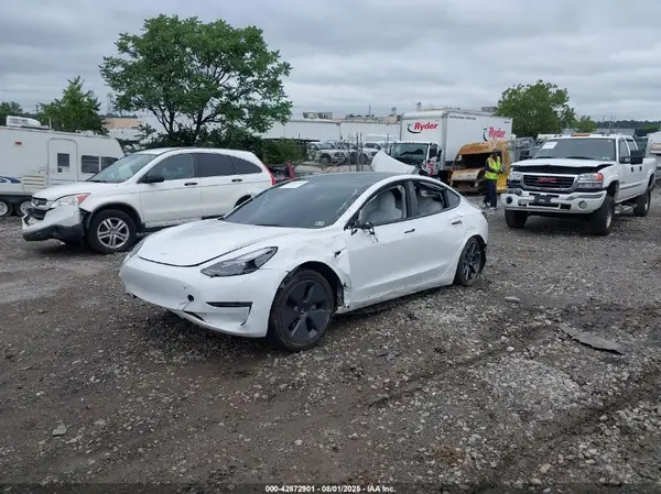 5YJ3E1EA5PF395522 2023 TESLA MODEL 3 - Image 2