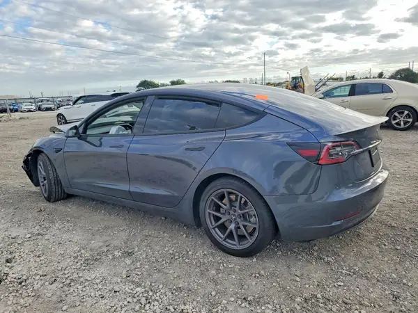 5YJ3E1EA5PF395746 2023 TESLA MODEL 3 - Image 2
