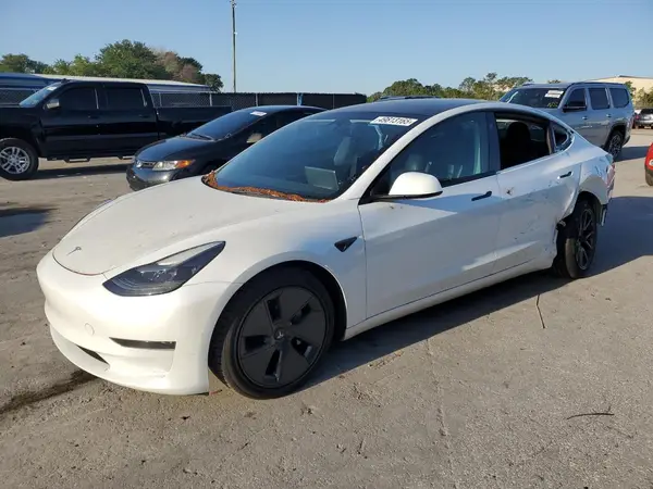 5YJ3E1EA5PF396881 2023 TESLA MODEL 3 - Image 1