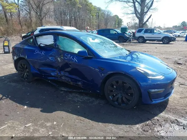 5YJ3E1EA5PF397707 2023 TESLA MODEL 3 - Image 1
