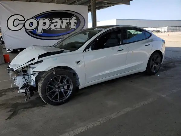 5YJ3E1EA5PF400282 2023 TESLA MODEL 3 - Image 1