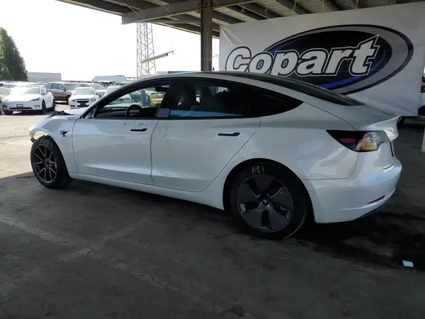 5YJ3E1EA5PF400282 2023 TESLA MODEL 3 - Image 2