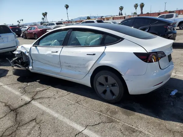 5YJ3E1EA5PF401240 2023 TESLA MODEL 3 - Image 2