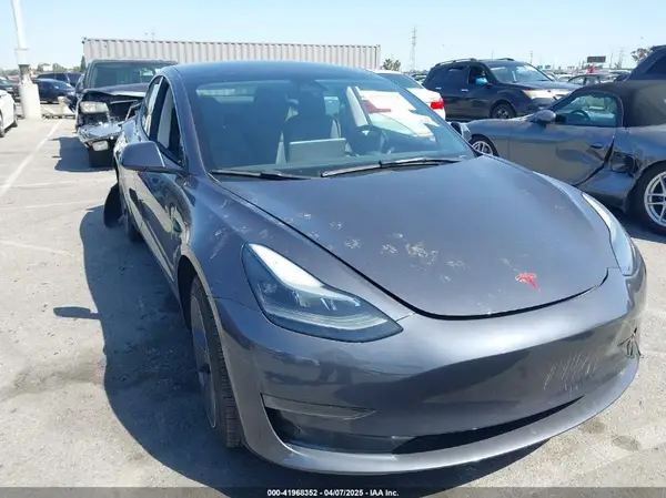 5YJ3E1EA5PF401299 2023 TESLA MODEL 3 - Image 1