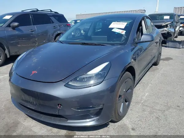 5YJ3E1EA5PF401299 2023 TESLA MODEL 3 - Image 2