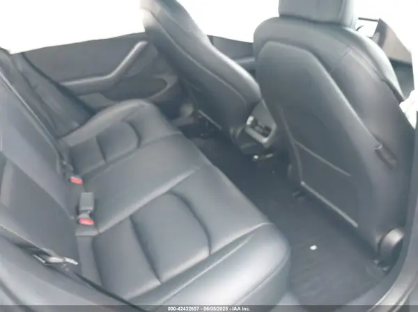 5YJ3E1EA5PF403912 2023 TESLA MODEL 3 - Image 8