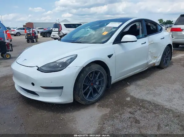5YJ3E1EA5PF407054 2023 TESLA MODEL 3 - Image 2