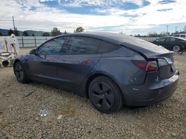 5YJ3E1EA5PF409290 2023 TESLA MODEL 3 - Image 2