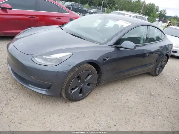 5YJ3E1EA5PF409743 2023 TESLA MODEL 3 - Image 2