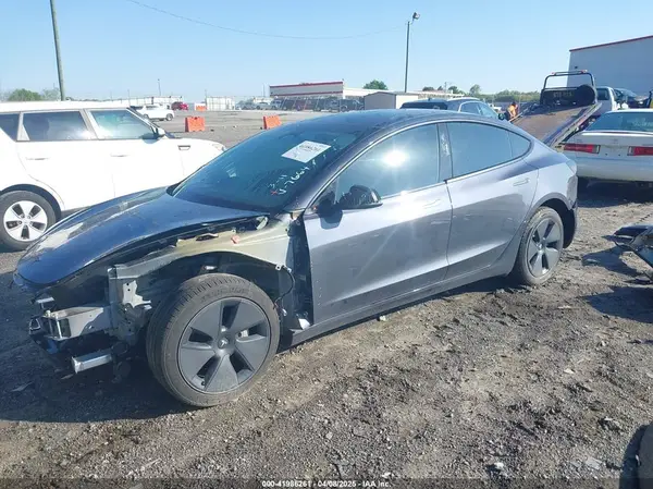 5YJ3E1EA5PF417664 2023 TESLA MODEL 3 - Image 2