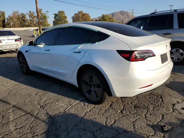 5YJ3E1EA5PF419589 2023 TESLA MODEL 3 - Image 2