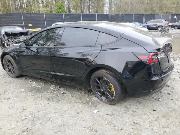 5YJ3E1EA5PF426168 2023 TESLA MODEL 3 - Image 2
