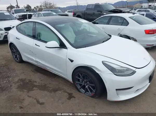 5YJ3E1EA5PF426798 2023 TESLA MODEL 3 - Image 1