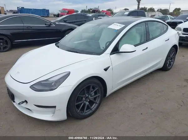 5YJ3E1EA5PF426798 2023 TESLA MODEL 3 - Image 2