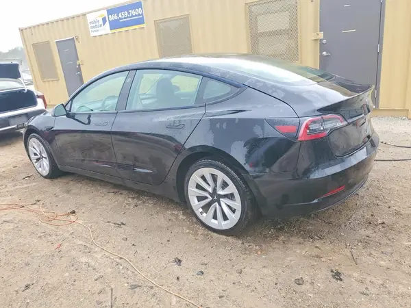 5YJ3E1EA5PF429944 2023 TESLA MODEL 3 - Image 2